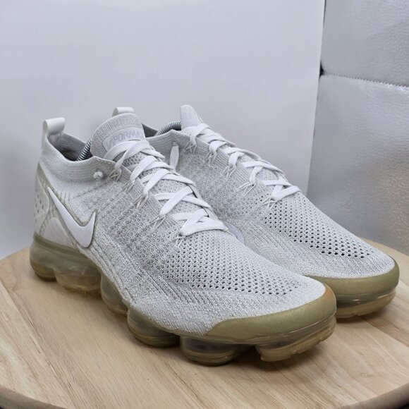 Size 11 - Nike Air VaporMax Flyknit 2 Pure Platinum Comfort Shoes Sneakers - Picture 5 of 9